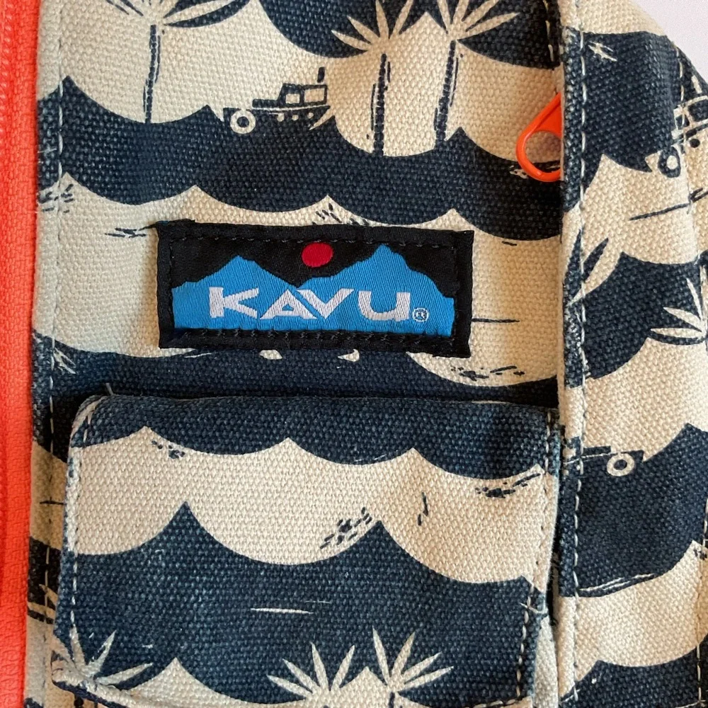 KAVU Rope Sling Bag 1 Shoulder Sling Canvas Backpack w/ Rope Shoulder Strap 20”